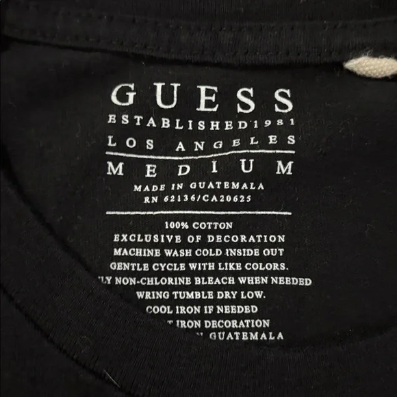 GUESS Men's Black T-Shirt - Picture 4 of 8